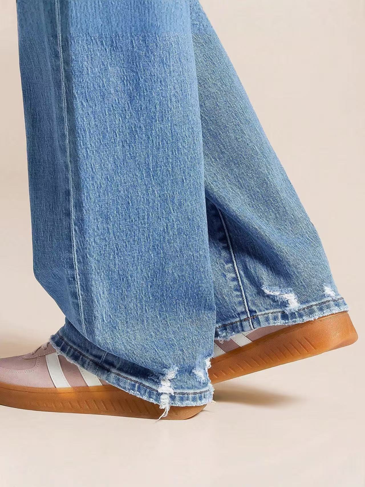 Women's Washed Wide-Leg Jeans